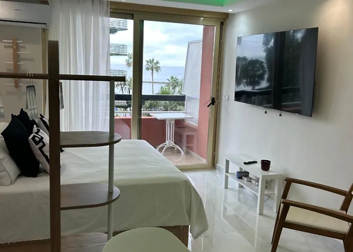 Apartament Junto Al Mar *